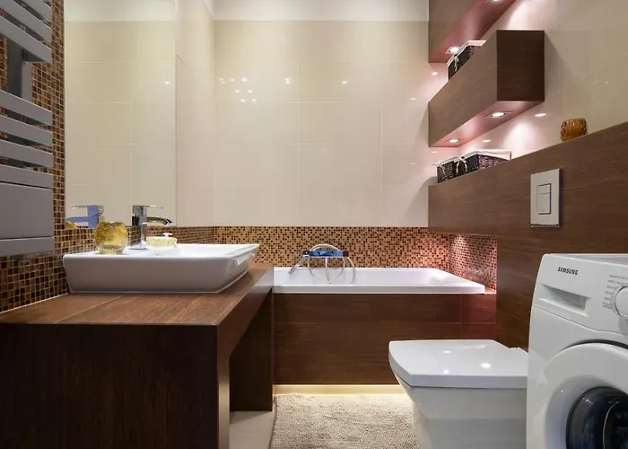 Zeta Park, Sun & Snow